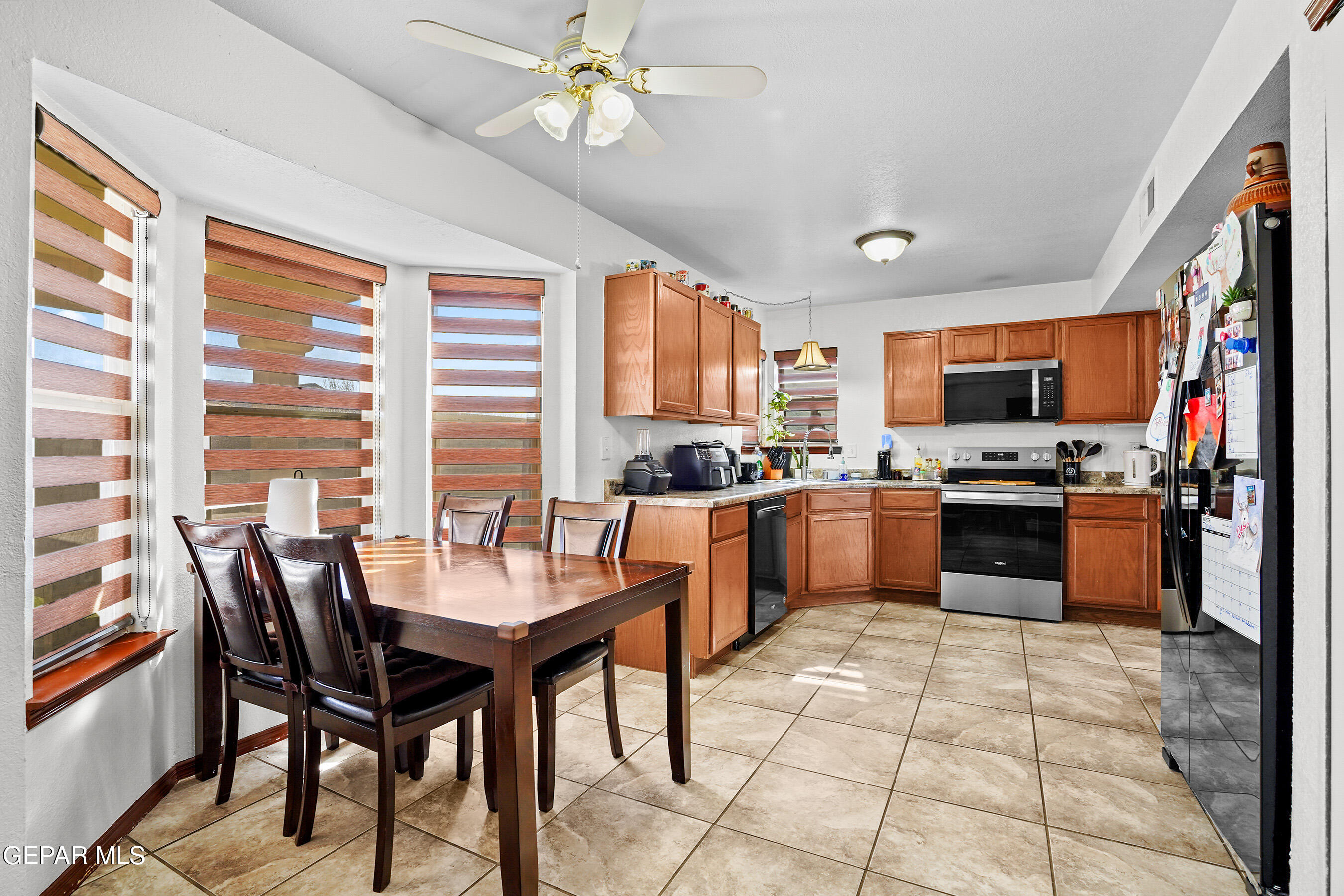 11044 Acoma Street El Paso, TX 79934 - Photo 6 of 31 Acoma Edited-9