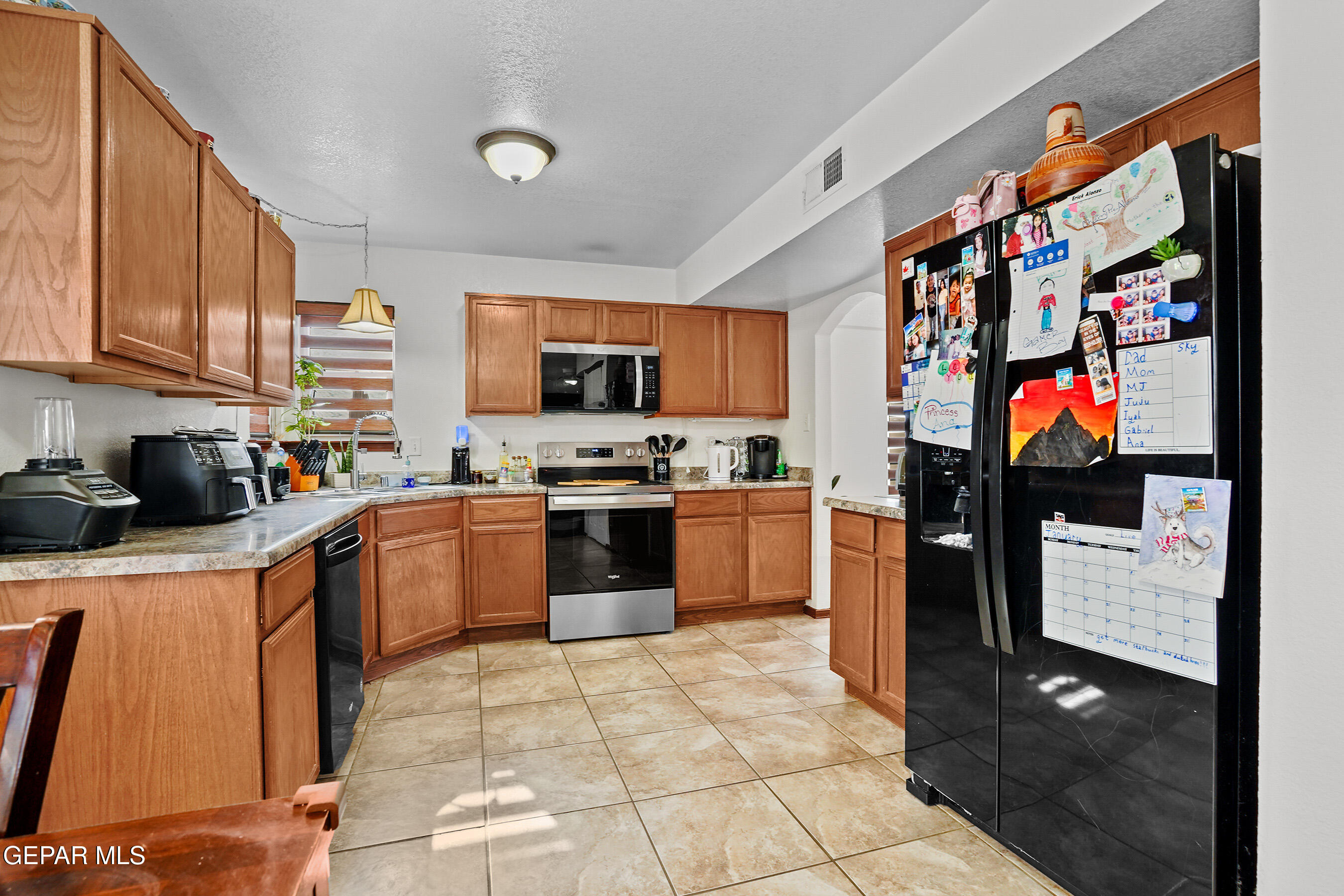 11044 Acoma Street El Paso, TX 79934 - Photo 7 of 31 Acoma Edited-10