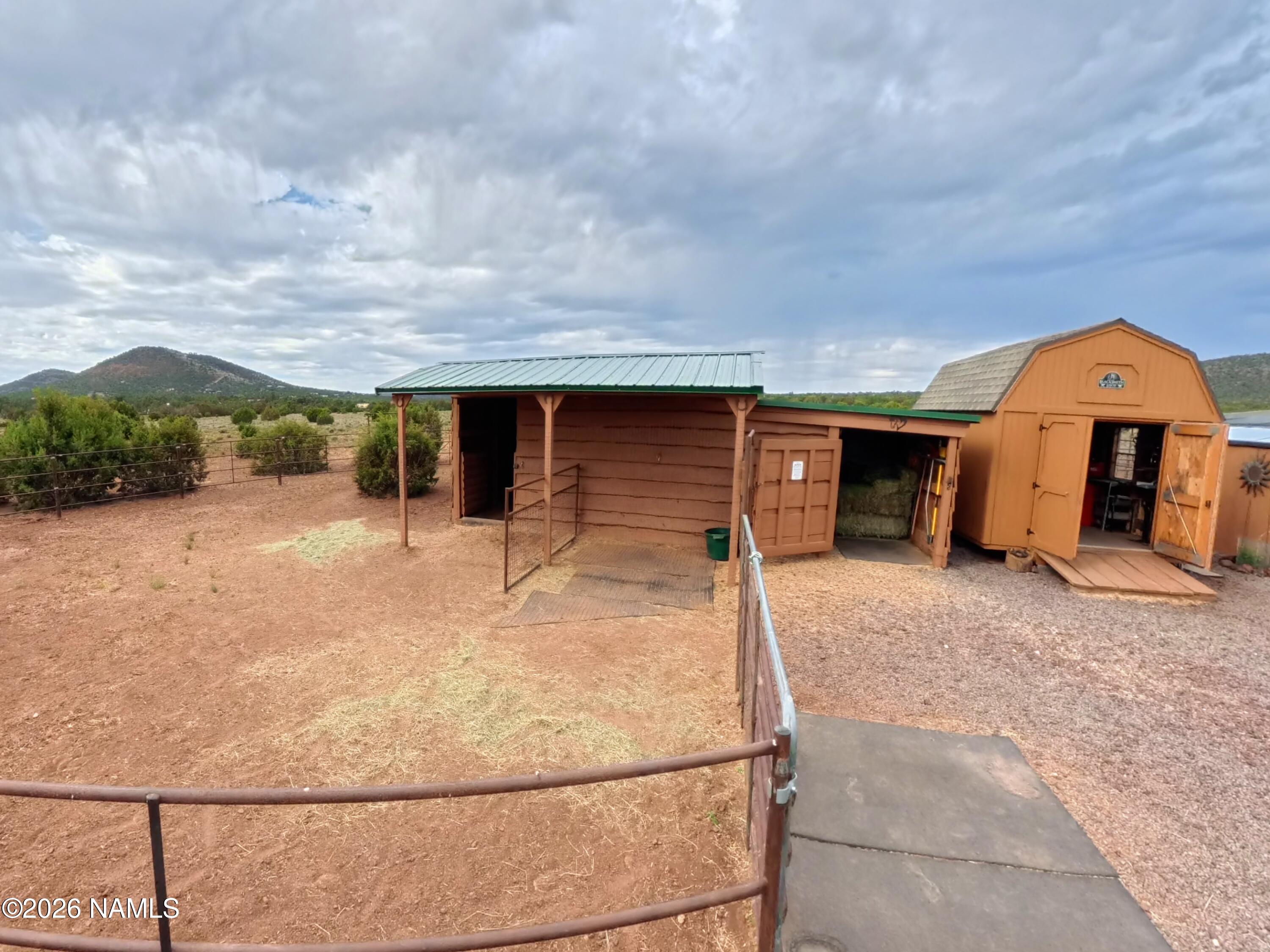 84 Espee Road Williams, AZ 86046 - Photo 64 of 67 Outbuildings 10