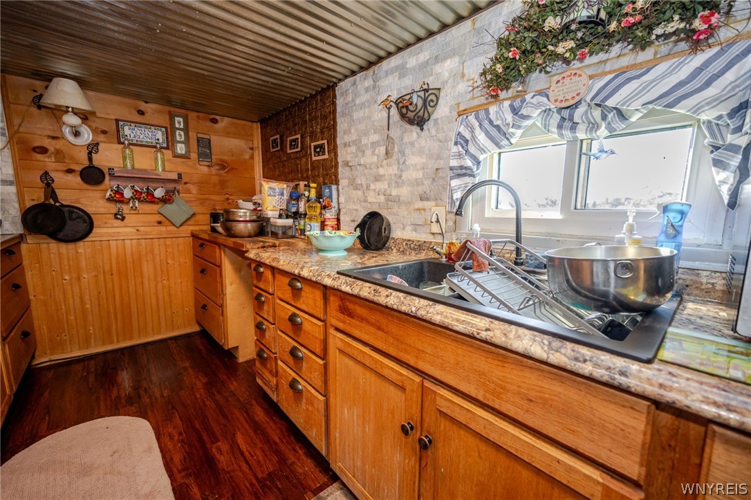 8150 Cummings Road Pomfret, NY 14718 - Photo 13 of 37 Gallery Image 13