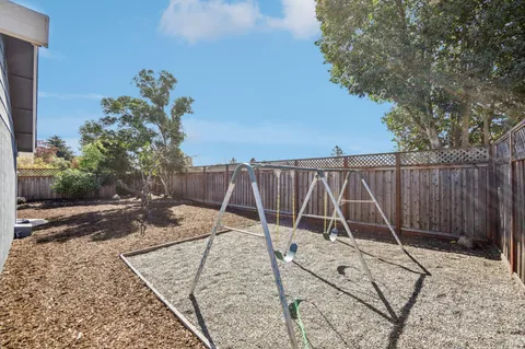 $875,000 | 815 Whitney Way, Petaluma, CA 94954