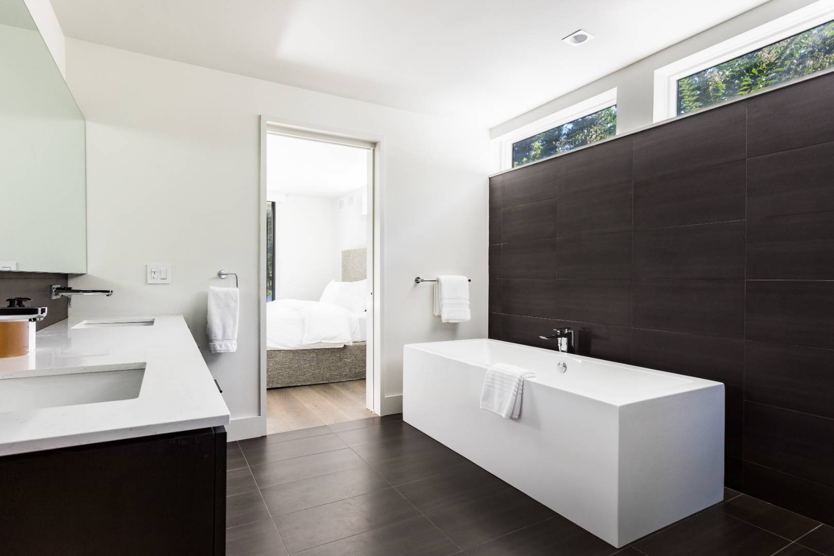 189 Swamp Road East Hampton, NY 11937 - Photo 13 of 25 Gallery Image 13