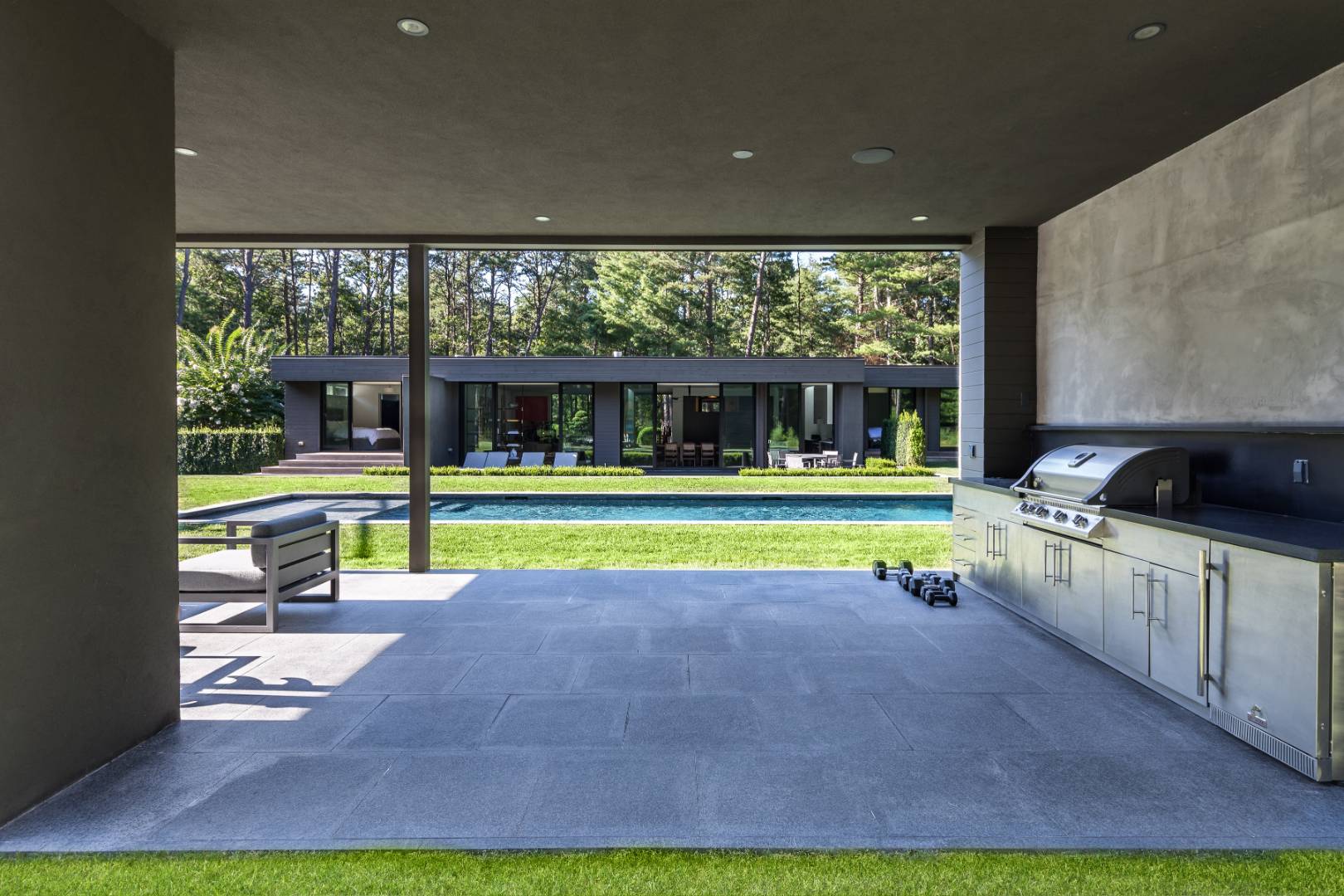 189 Swamp Road East Hampton, NY 11937 - Photo 19 of 25 Gallery Image 19
