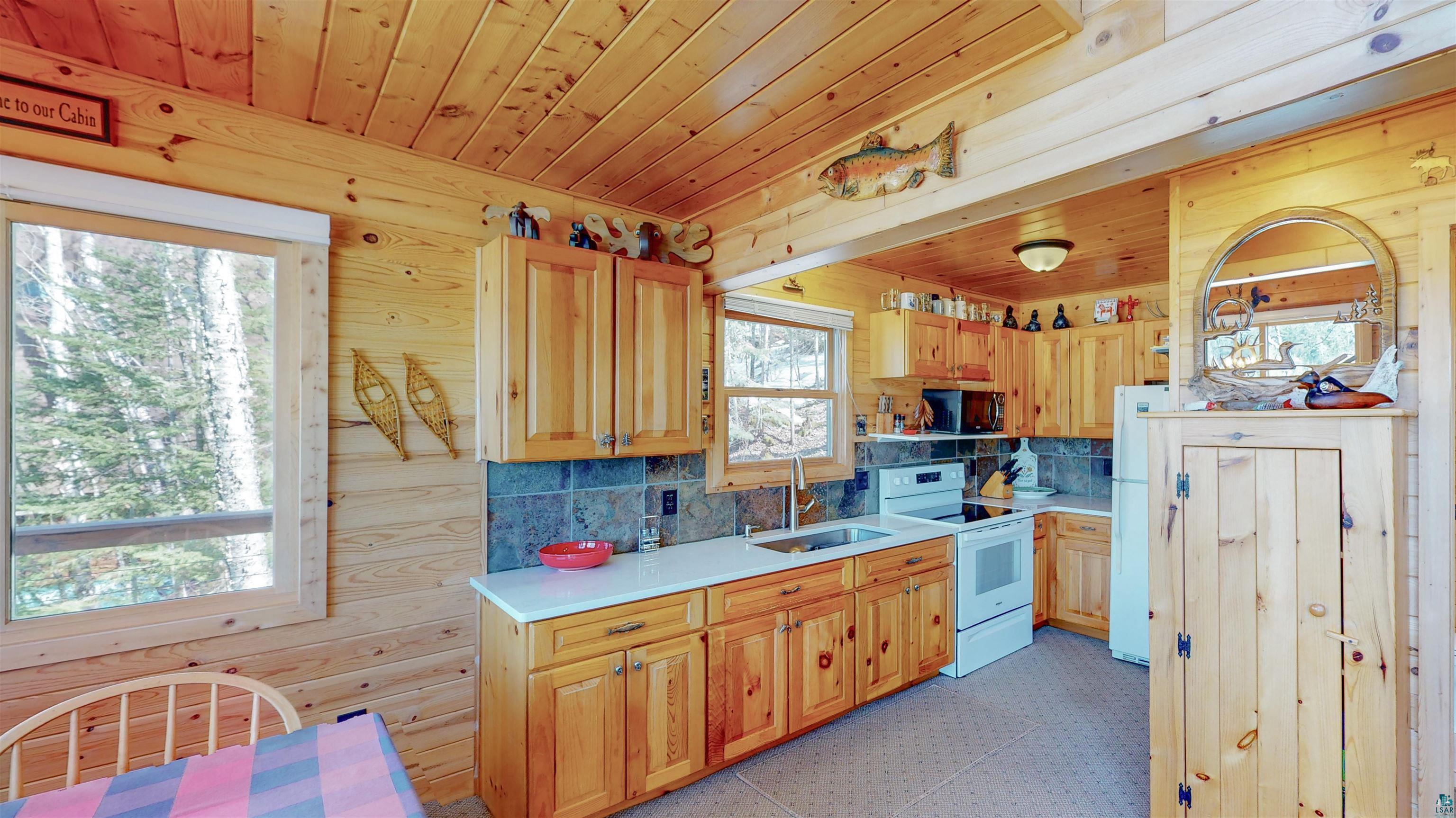 41 East Bearskin Road Grand Marais, MN 55604 - Photo 29 of 32