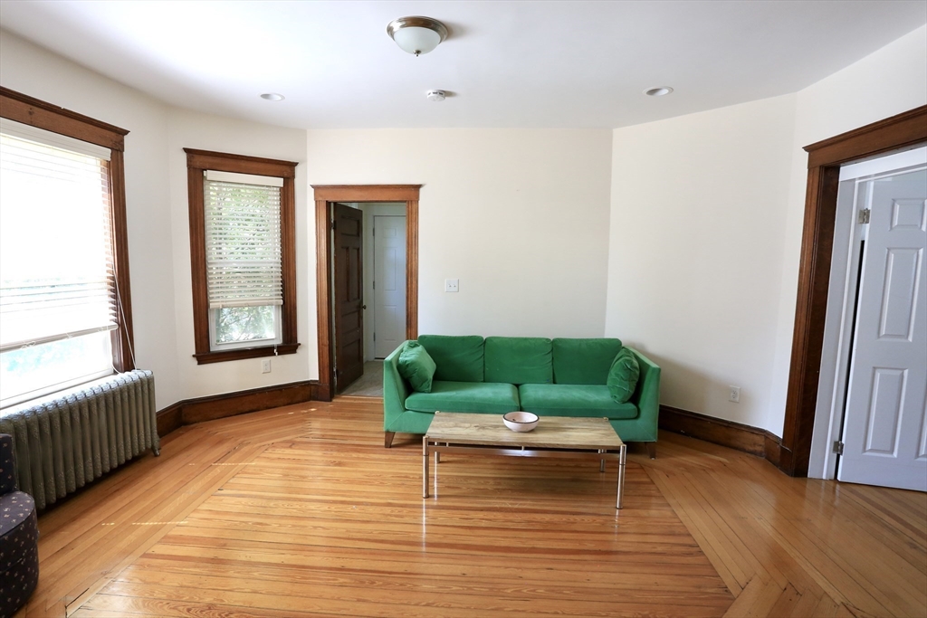 124 Forest Street Medford, MA 02155 - Photo 10 of 29