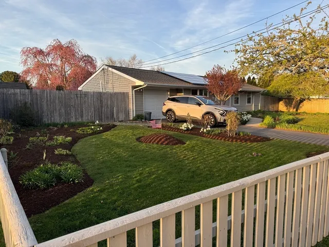 $529,000 | 3 Mishawum Drive, Dartmouth, MA 02748