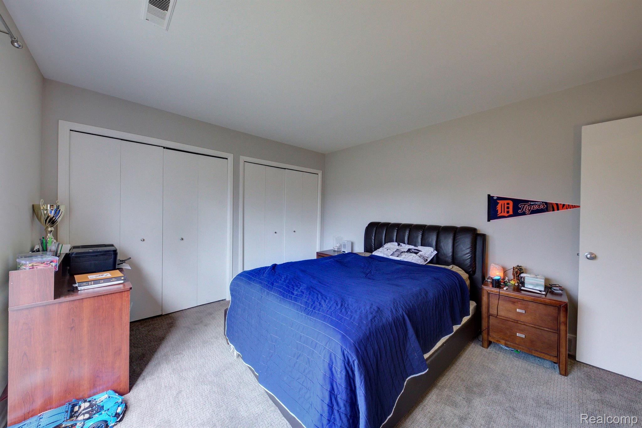 24185 Farmington Road Farmington, MI 48336 - Photo 41 of 50 Gallery Image 41