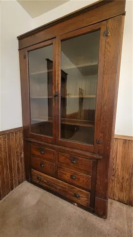 a view of walk in closet