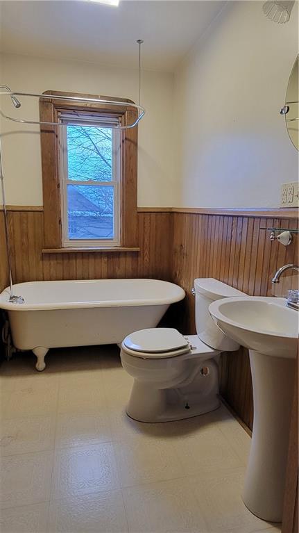 342 East Main Street Somerset, PA 15501 - Photo 28 of 43 a bathroom with a sink a toilet and bathtub