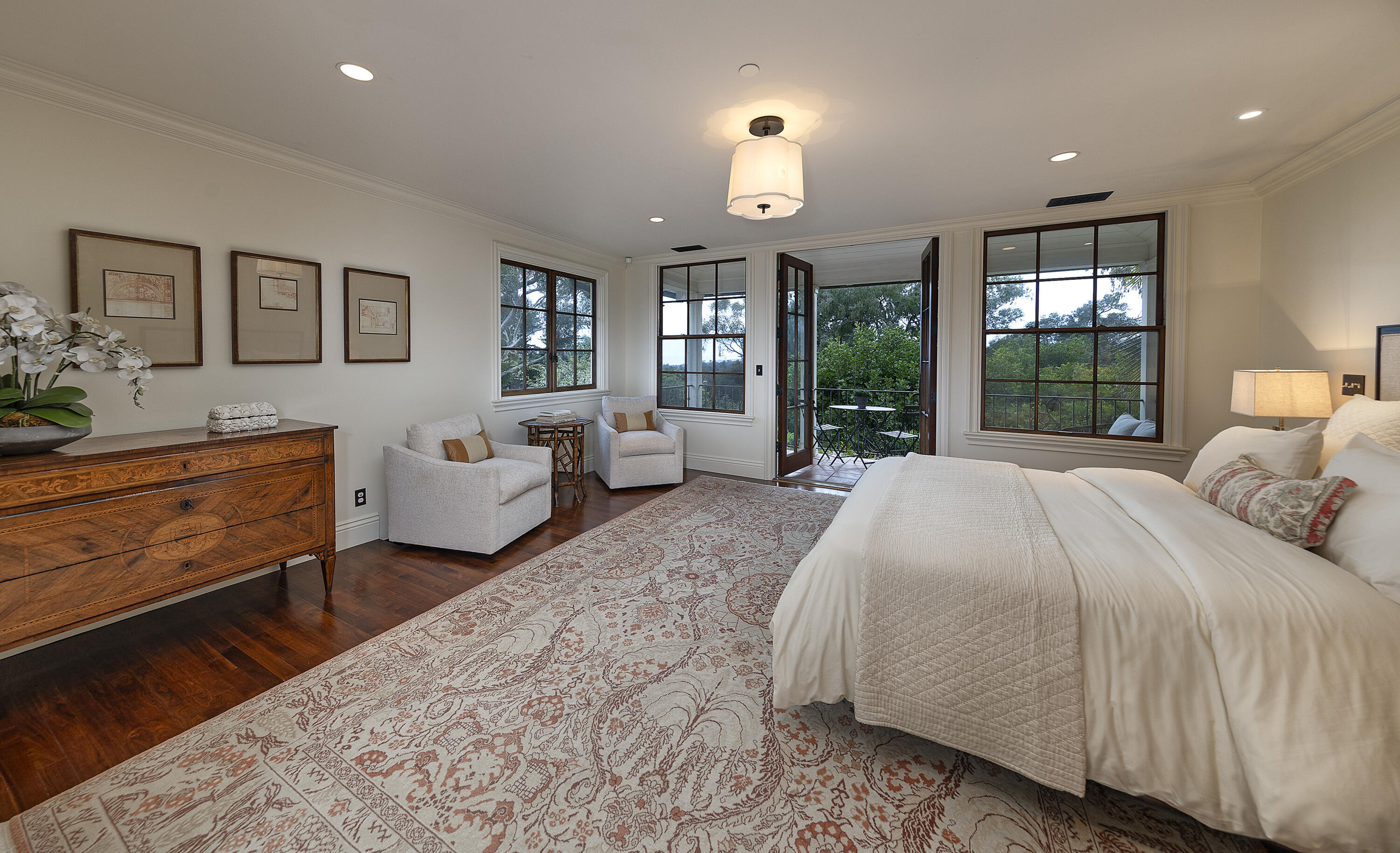 2267 Feather Hill Road Montecito, CA 93108 - Photo 11 of 20 Upstairs Primary