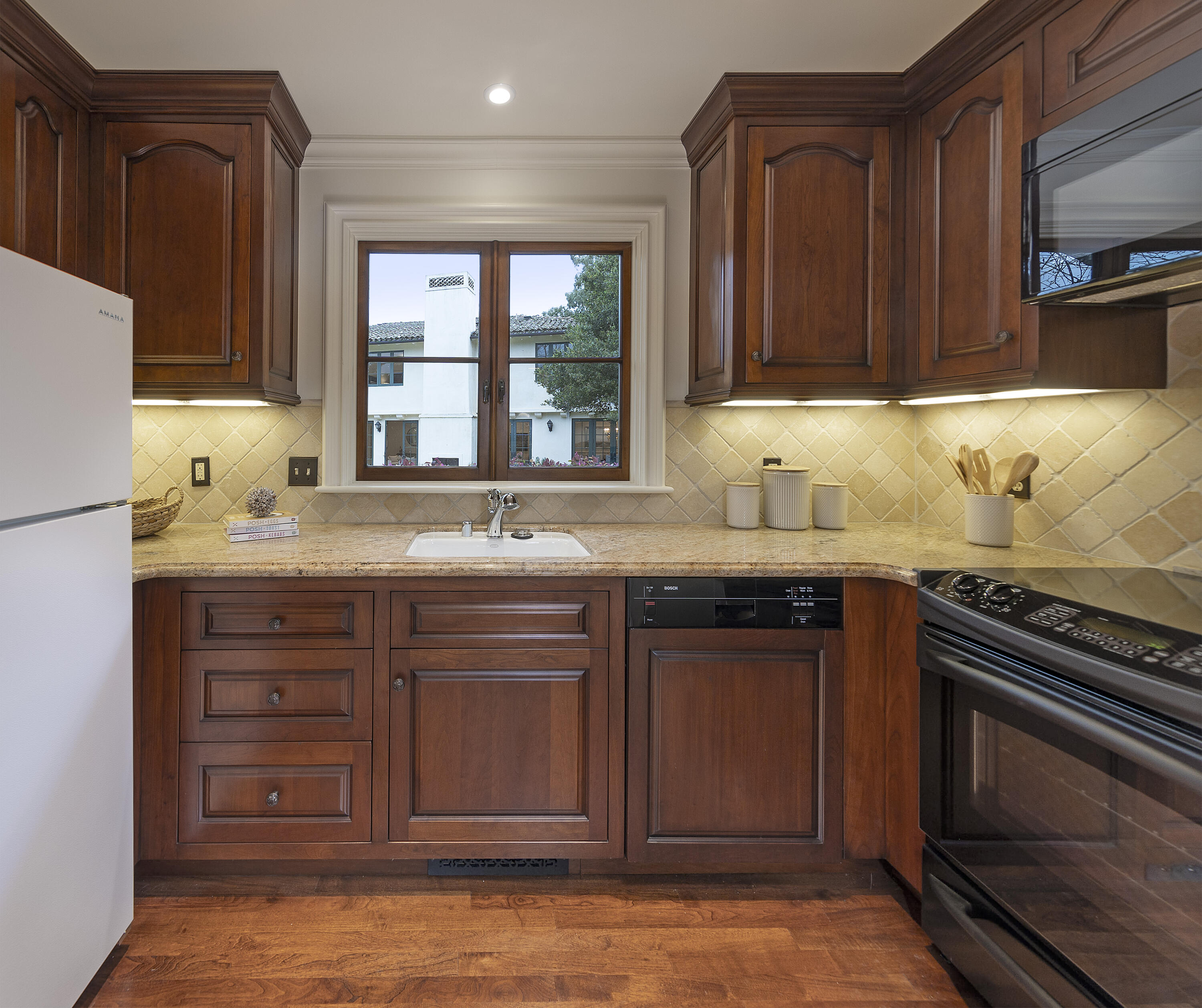 2267 Feather Hill Road Montecito, CA 93108 - Photo 17 of 20 Guest House Kitchen