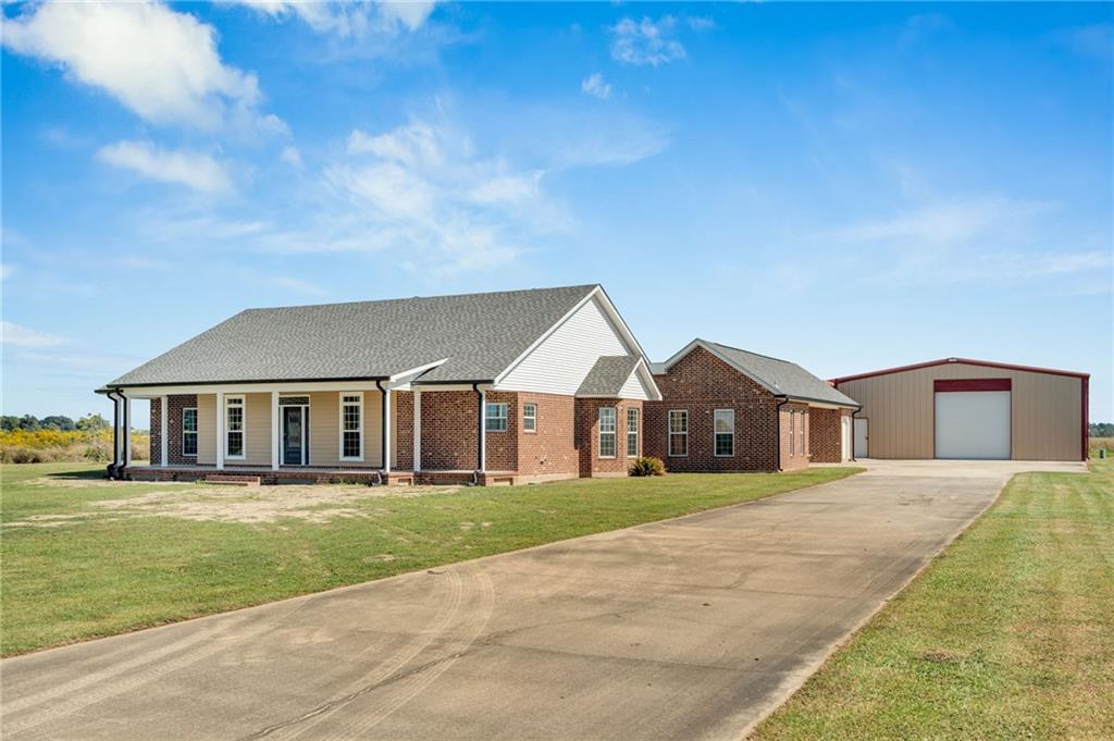 1089 Highway 652 Raceland, LA 70394 - Photo 2 of 45