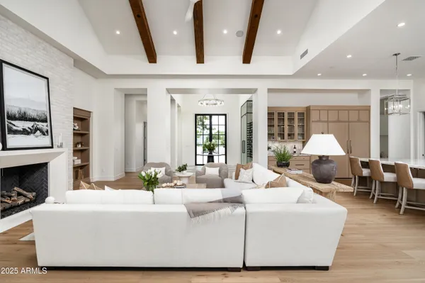 $6,818,000 | 6302 East Calle Del Norte, Scottsdale, AZ 85251