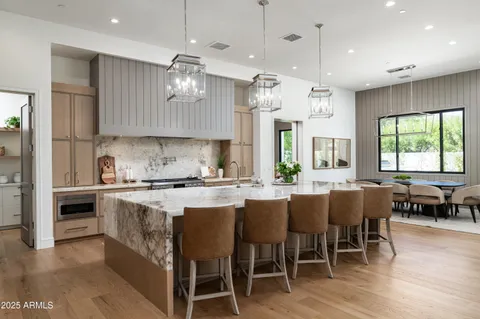 $7,150,000 | 6302 East Calle Del Norte, Scottsdale, AZ 85251