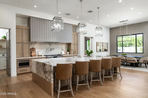 $6,818,000 | 6302 East Calle Del Norte, Scottsdale, AZ 85251