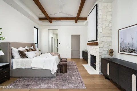 $7,150,000 | 6302 East Calle Del Norte, Scottsdale, AZ 85251