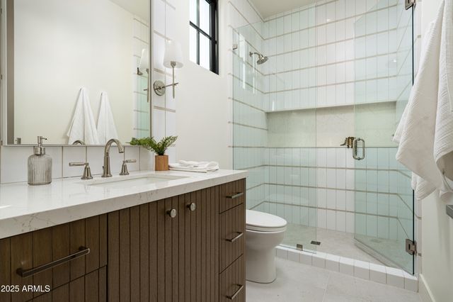 $7,150,000 | 6302 East Calle Del Norte, Scottsdale, AZ 85251