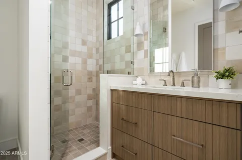 $7,150,000 | 6302 East Calle Del Norte, Scottsdale, AZ 85251