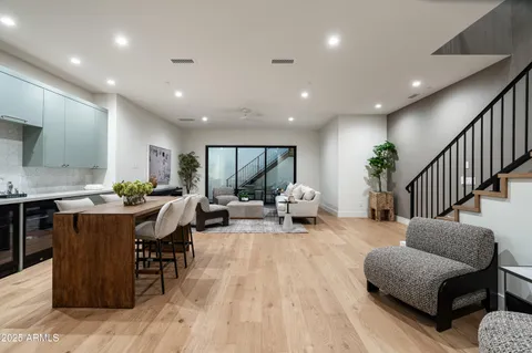 $7,150,000 | 6302 East Calle Del Norte, Scottsdale, AZ 85251