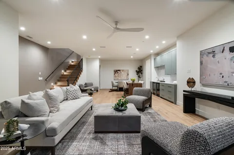 $7,150,000 | 6302 East Calle Del Norte, Scottsdale, AZ 85251