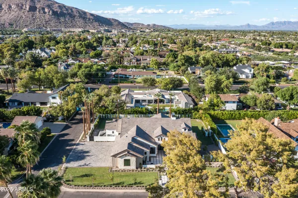 $6,818,000 | 6302 East Calle Del Norte, Scottsdale, AZ 85251