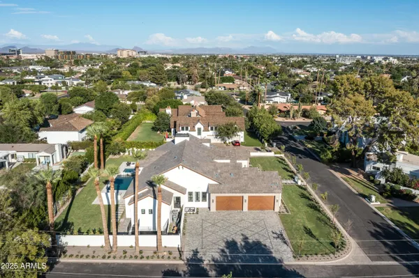 $6,818,000 | 6302 East Calle Del Norte, Scottsdale, AZ 85251