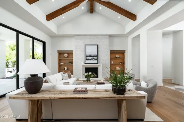 $6,818,000 | 6302 East Calle Del Norte, Scottsdale, AZ 85251