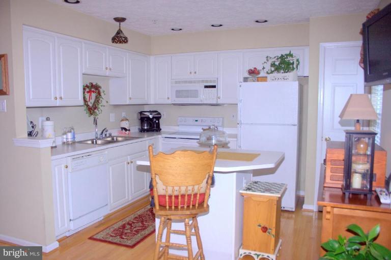 203 Point To Point Square Bel Air, MD 21015 - Photo 5 of 21 Kitchen
