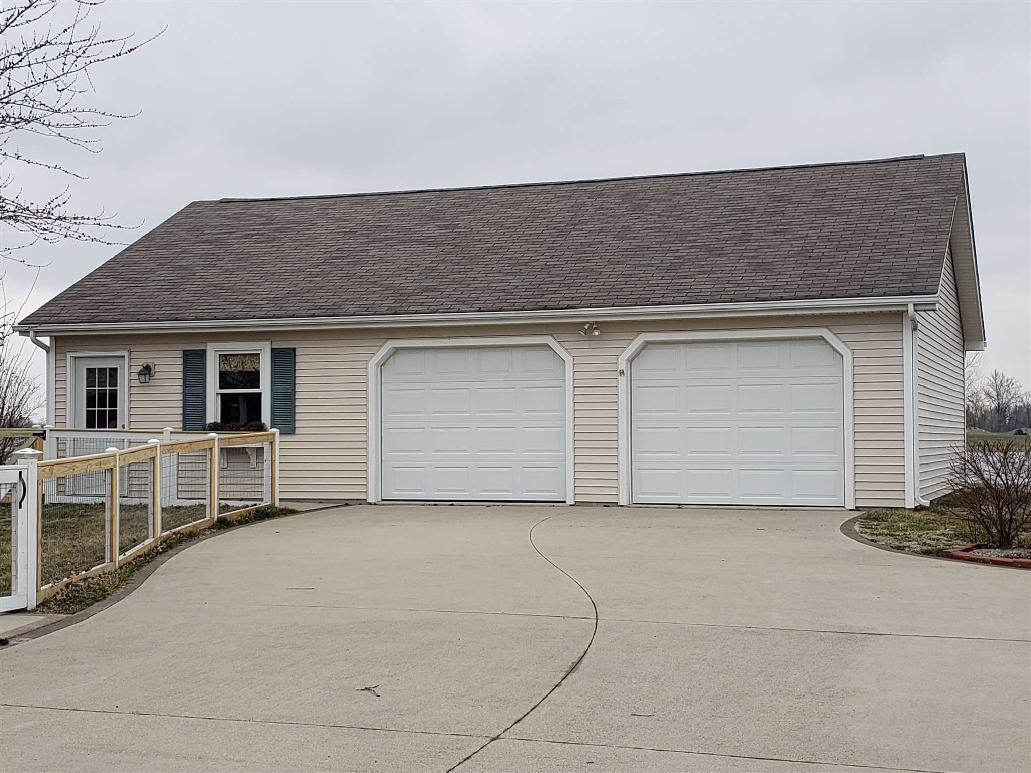1137 East Monroe Street Decatur, IN 46733 - Photo 3 of 36