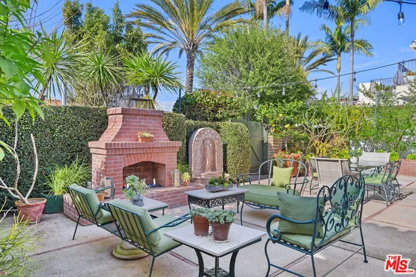 $29,995 | 213 Via Cordova, Newport Beach, CA 92663