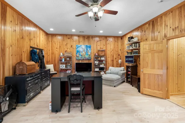 $770,000 | 7255 Laurel Hill Drive, Newland, NC 28657