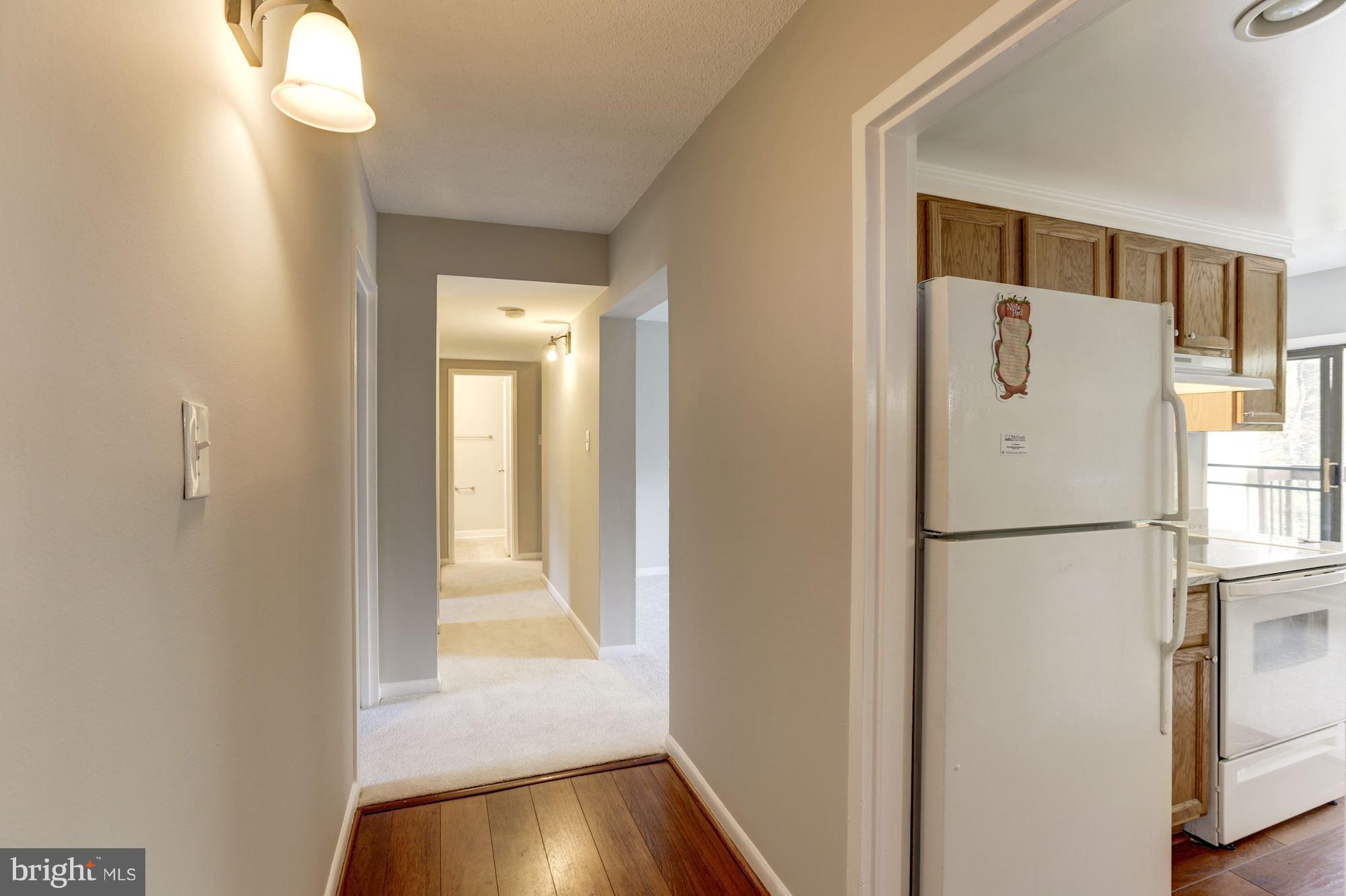 11613 Stoneview Square, Unit 11C Reston, VA 20191 - Photo 2 of 30 Foyer