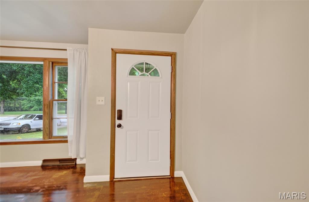 803 Fairgrounds Road Rolla, MO 65401 - Photo 8 of 44