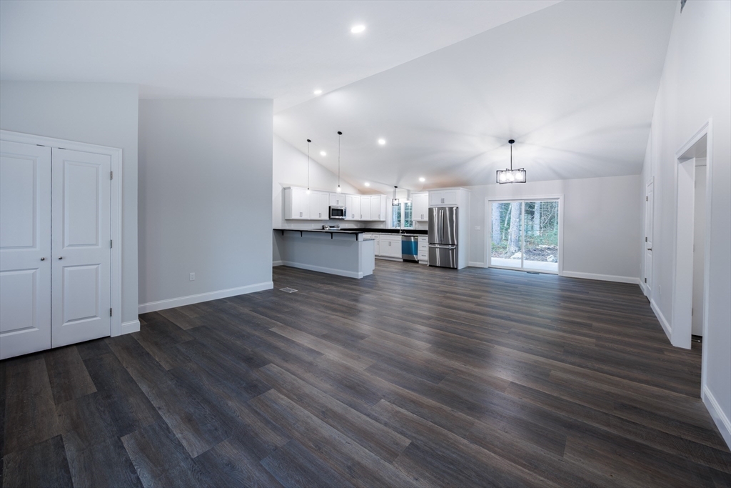 199 Palmer Road Brimfield, MA 01010 - Photo 5 of 37