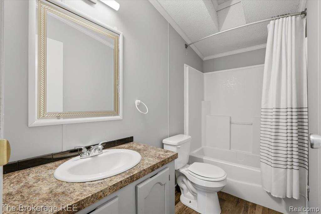 2500 Mann Road Clarkston, MI 48346 - Photo 25 of 33