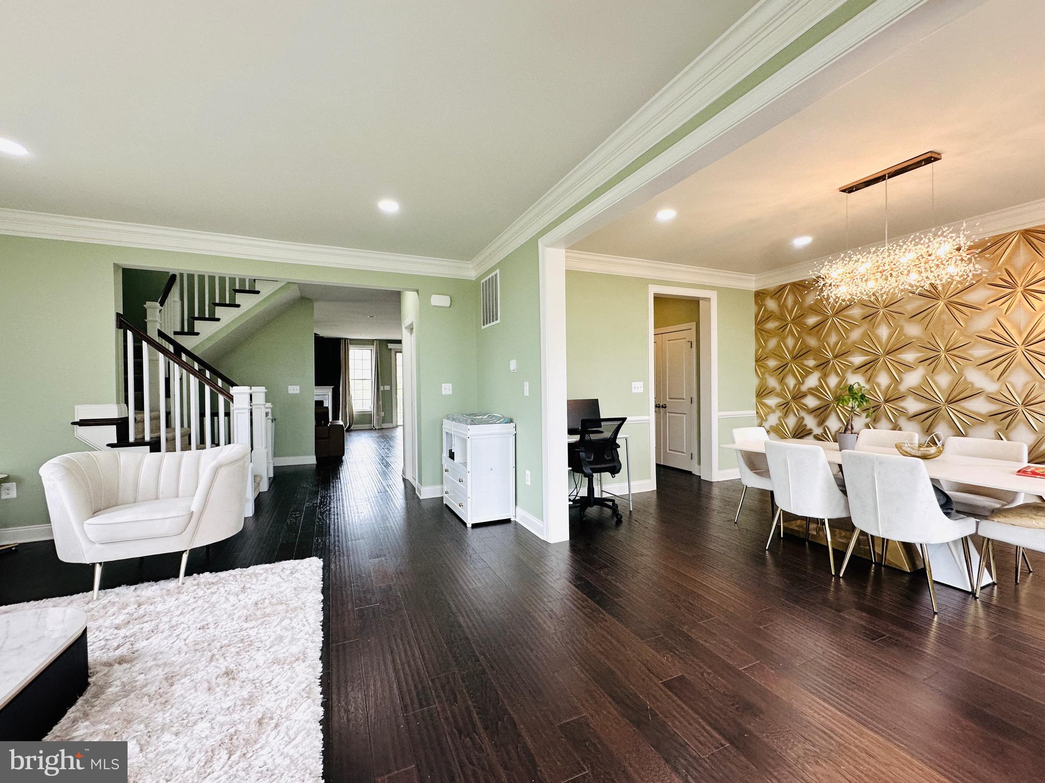 22611 Windsor Locks Square Ashburn, VA 20148 - Photo 15 of 53 a living room with furniture and wooden floor