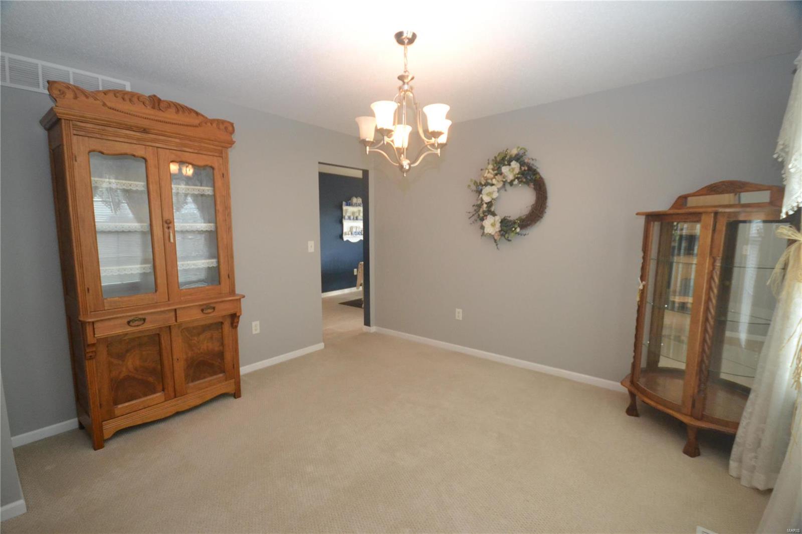5646 Seasons Ridge Smithton, IL 62285 - Photo 9 of 32
