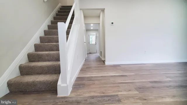 a view of entryway and hall