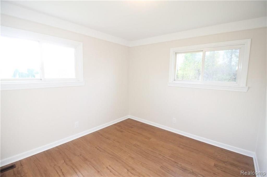 17600 26 Mile Road Macomb, MI 48042 - Photo 26 of 33