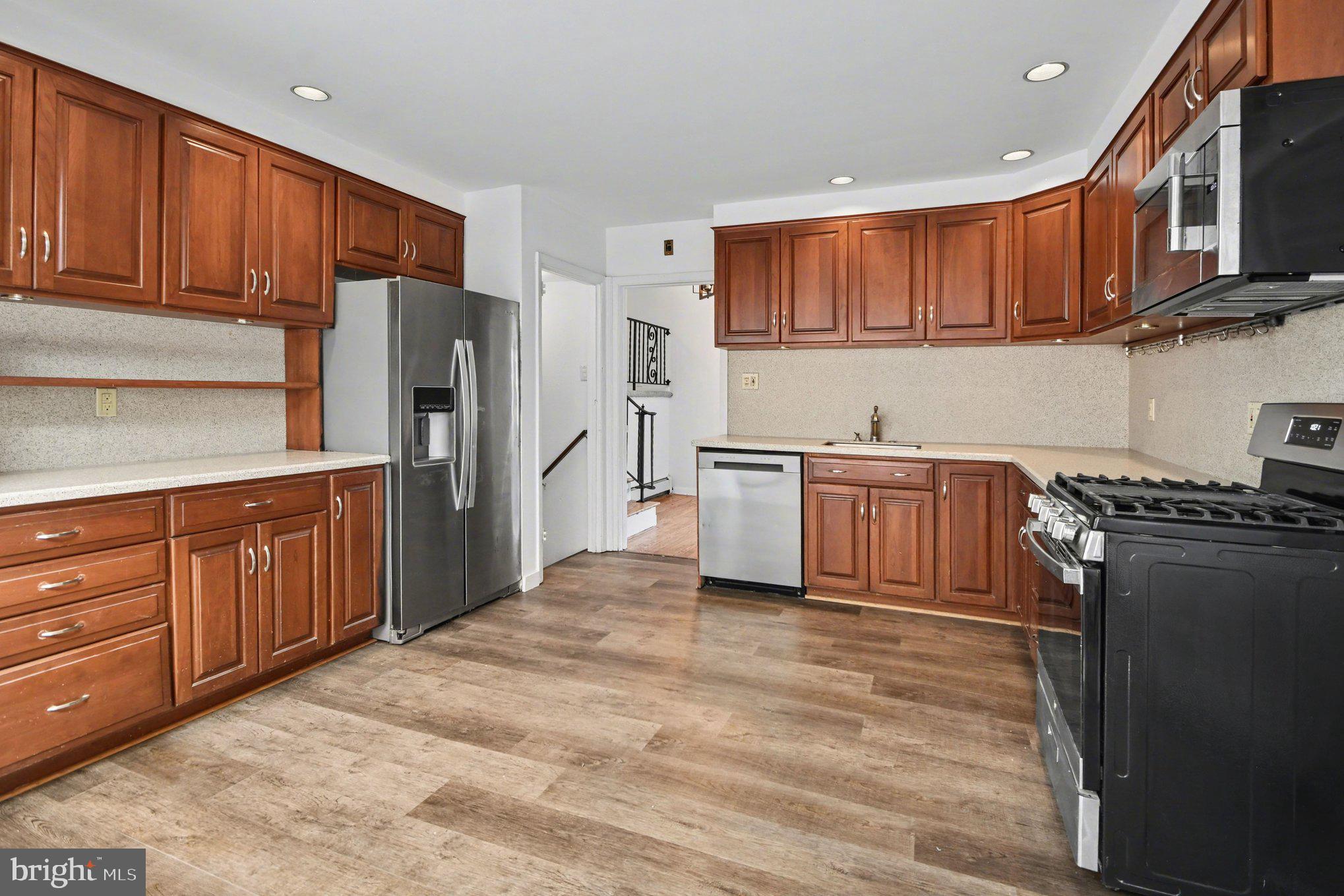 542 Upper Weadley Road Wayne, PA 19087 - Photo 12 of 49