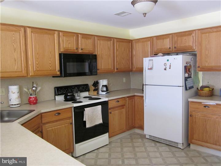 2806 Sequoia Drive Macungie, PA 18062 - Photo 11 of 20