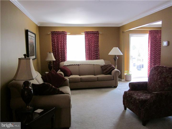 2806 Sequoia Drive Macungie, PA 18062 - Photo 4 of 20