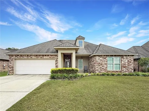 $339,000 | 1817 Justin Drive, Covington, LA 70435