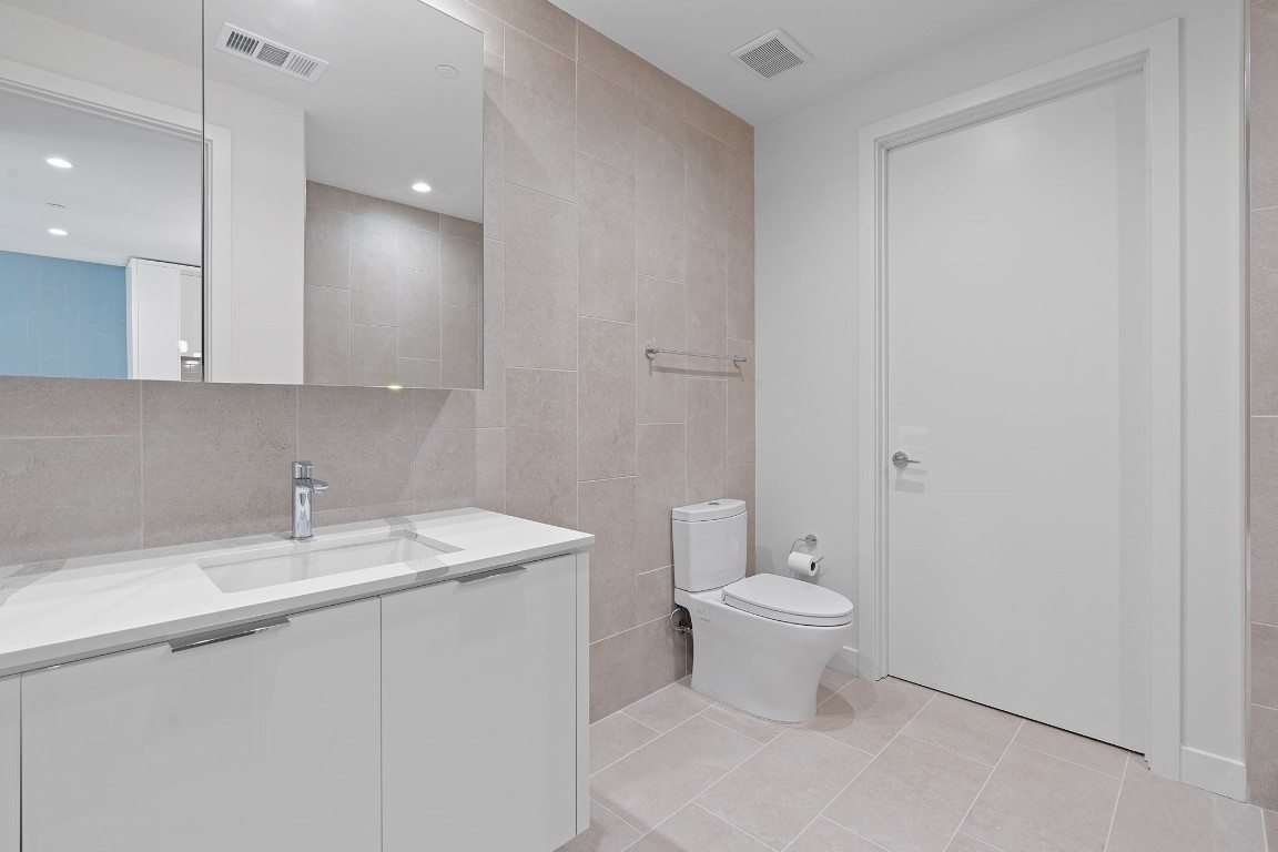 44 East Avenue, Unit 1802 Austin, TX 78701 - Photo 17 of 38