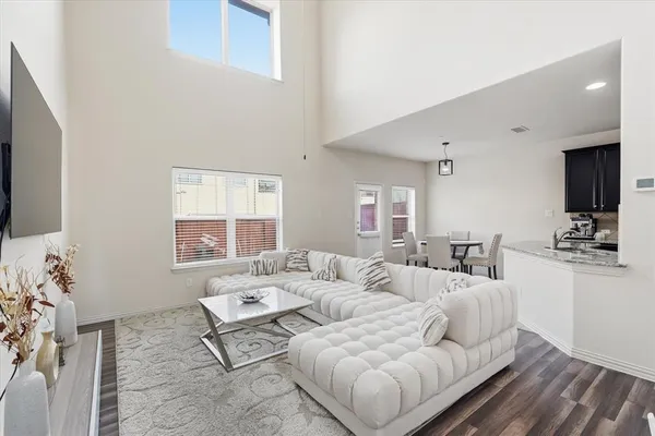 $2,200 | 6612 Rutherford Road, Plano, TX 75023