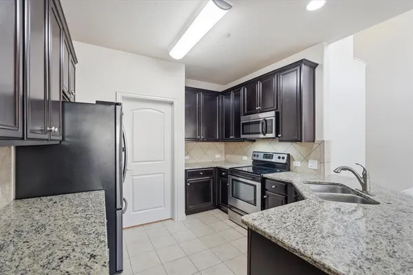 $2,200 | 6612 Rutherford Road, Plano, TX 75023