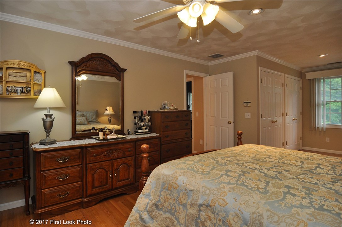 21 Deer View Road Johnston, RI 02919 - Photo 21 of 43