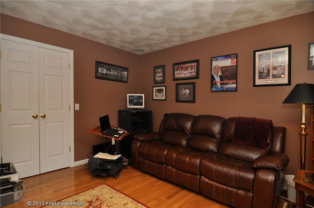 21 Deer View Road Johnston, RI 02919 - Photo 22 of 43