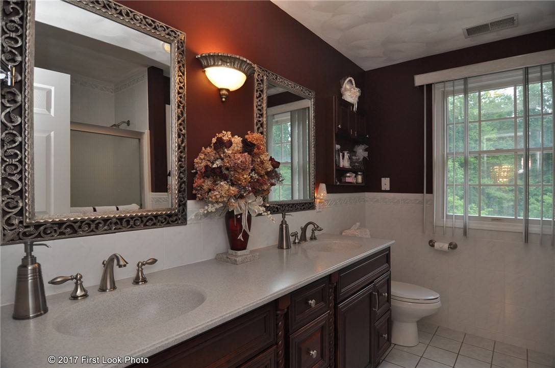 21 Deer View Road Johnston, RI 02919 - Photo 26 of 43