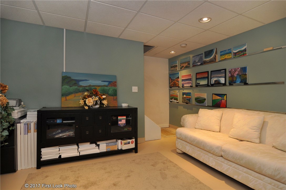 21 Deer View Road Johnston, RI 02919 - Photo 28 of 43